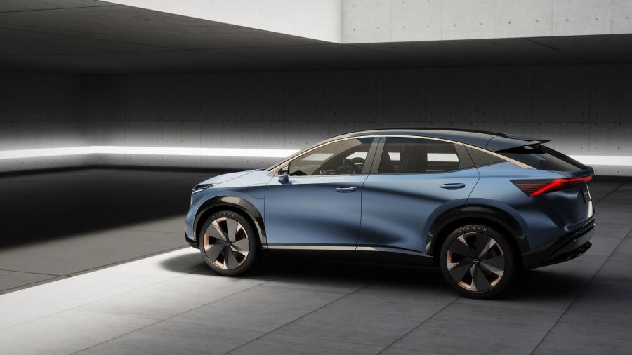  Nissan Ariya Concept 2019 года  (фото 19 из 44)